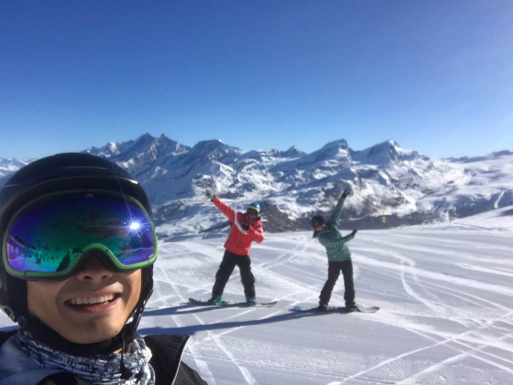 Ski lessons with ski school Zermatt