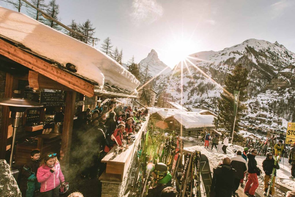 Après-Ski Bar auf Matterhorn Sicht