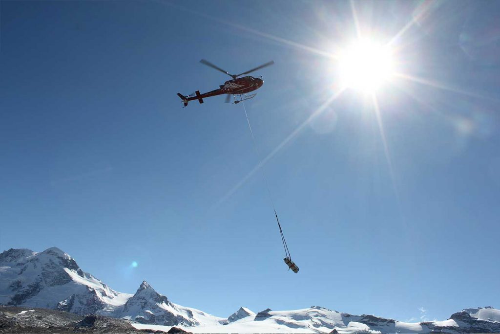 Unterlastflug Helikopter