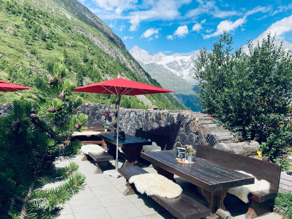 Täschalp Restaurant & Lodge