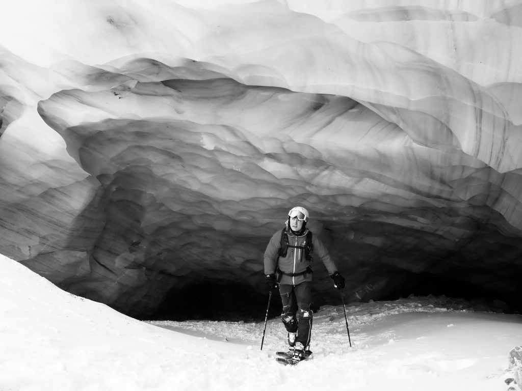 Exploring an ice cave in Zermatt ©Shinji Tamura
