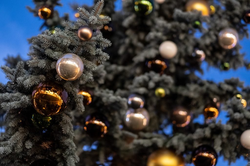 Der Weihnachtsschmuck des Zermatter Weihnachtsbaums