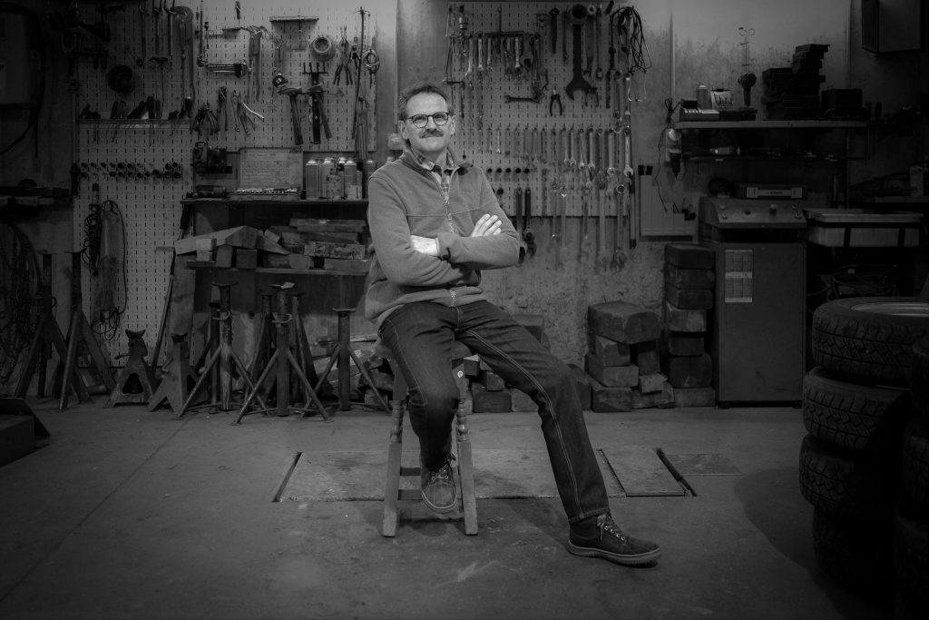 Bruno Imboden in seiner Werkstatt © Kalbermatten