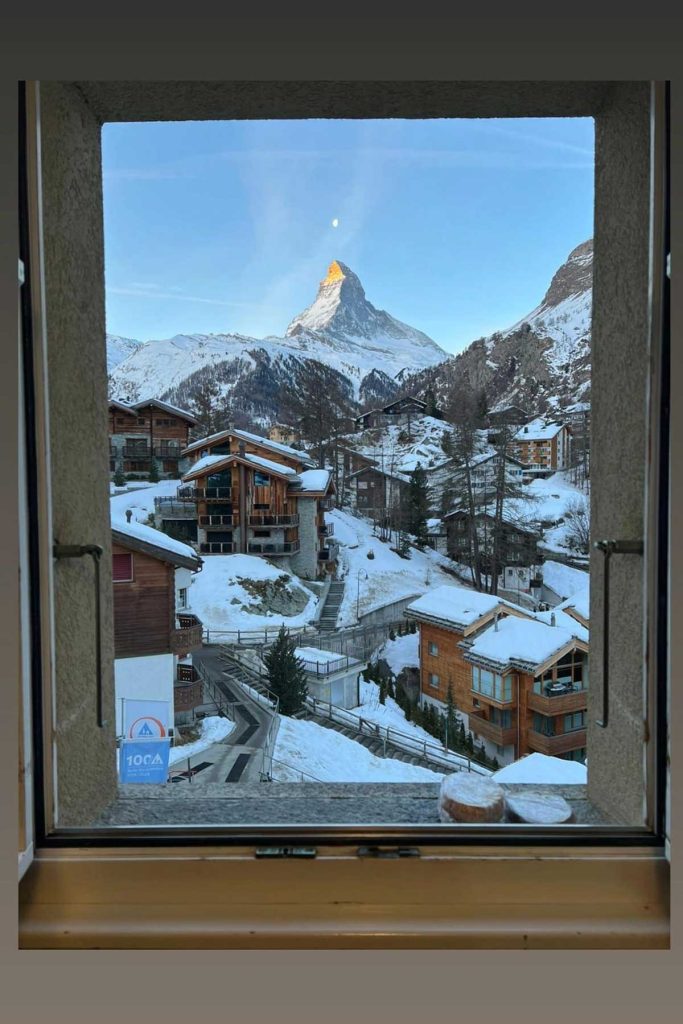 Aussicht von der Jugendherberge in Zermatt 
